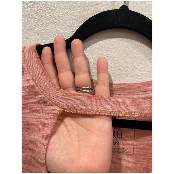 WE THE FREE V-Neck Brown Short Sleeve T-Shirt - Picture 4 of 5